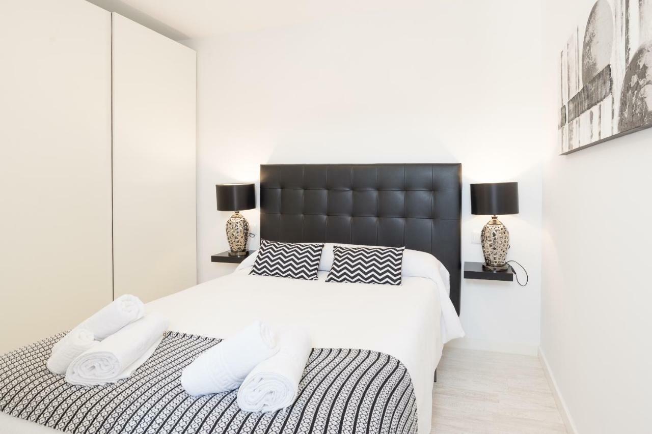 Stunning Spacious City Apartment With Free Parking Málaga Dış mekan fotoğraf