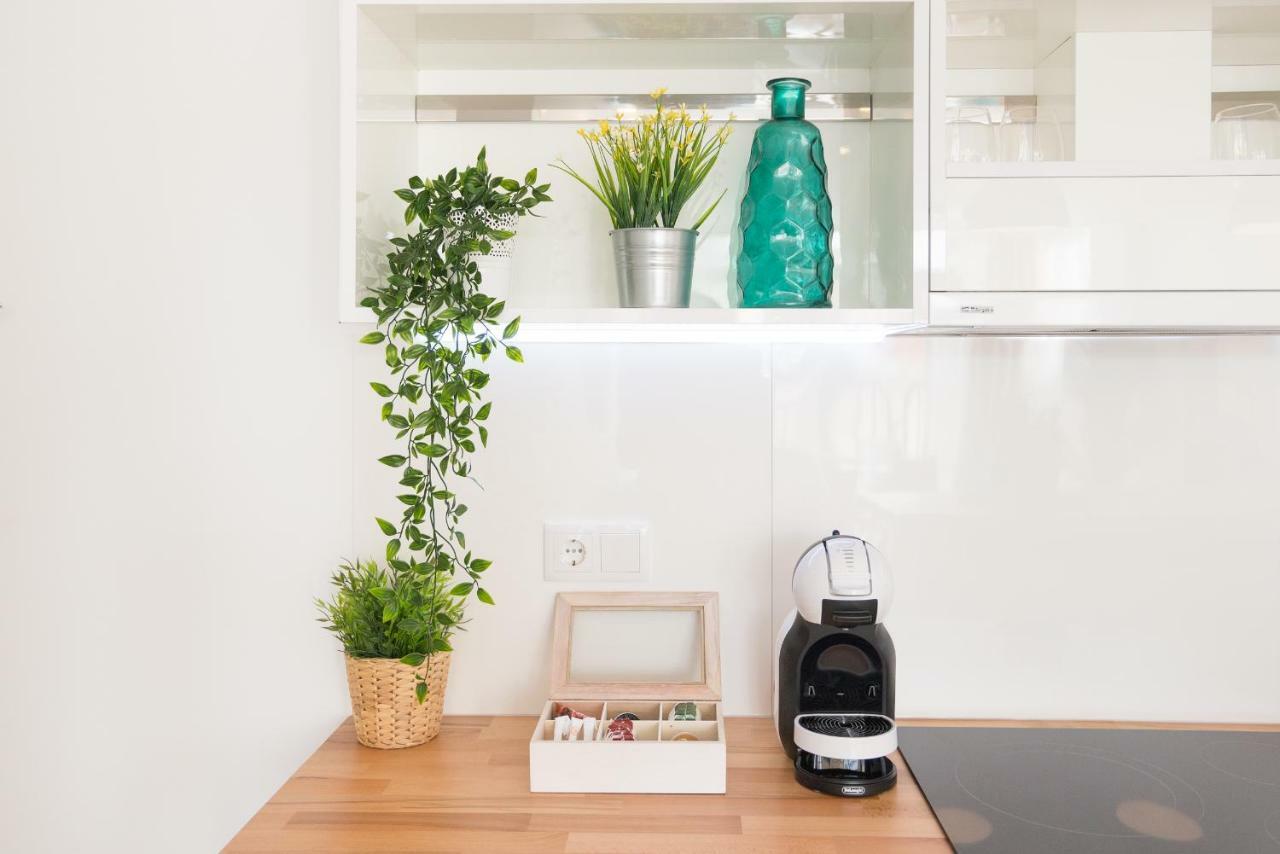 Stunning Spacious City Apartment With Free Parking Málaga Dış mekan fotoğraf