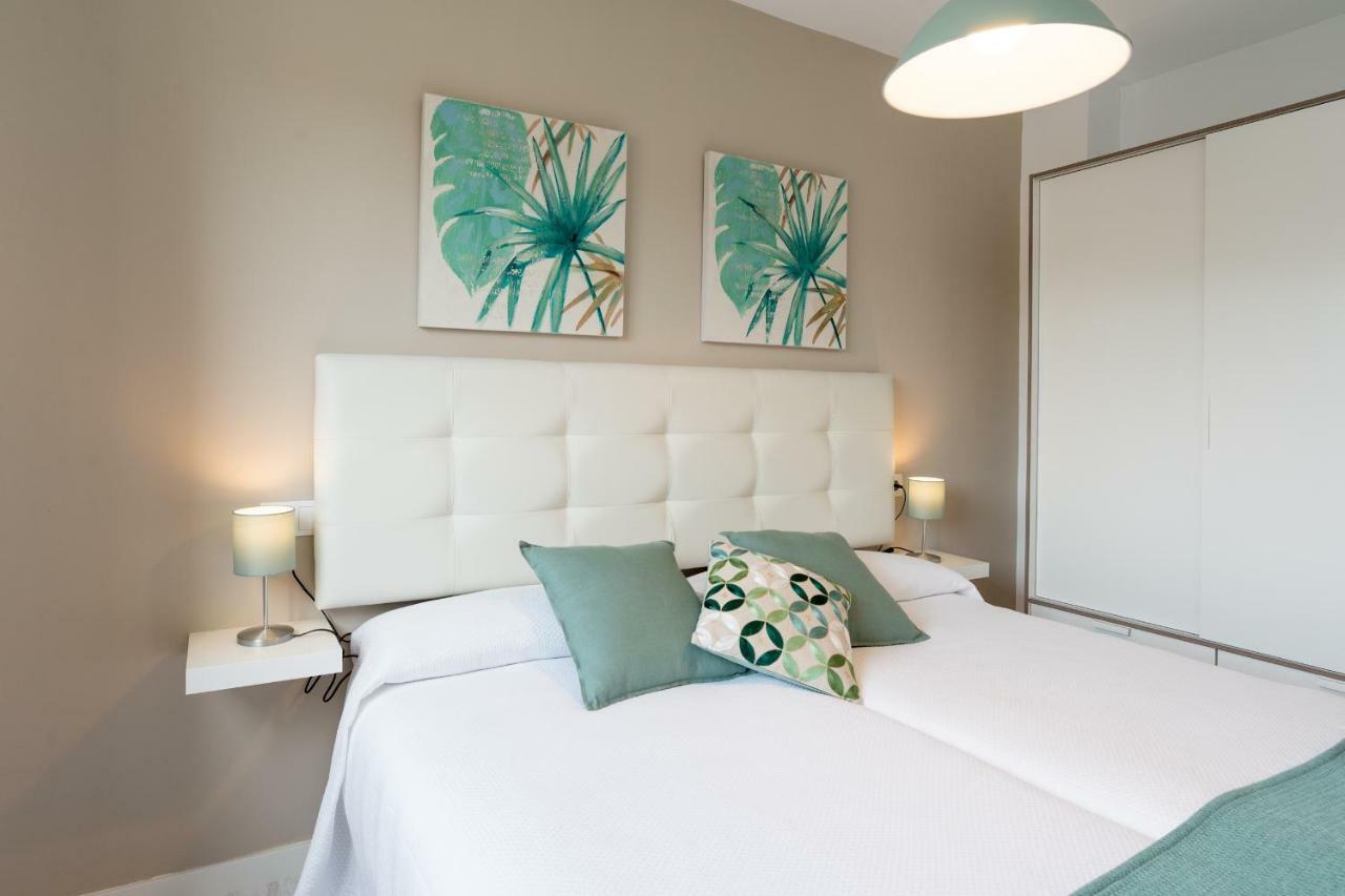 Stunning Spacious City Apartment With Free Parking Málaga Dış mekan fotoğraf