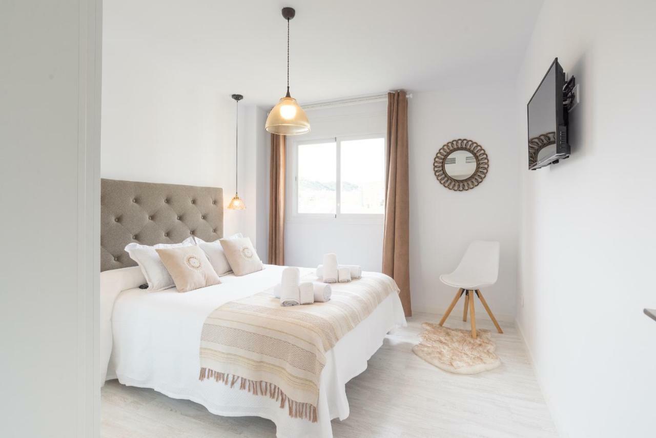 Stunning Spacious City Apartment With Free Parking Málaga Dış mekan fotoğraf