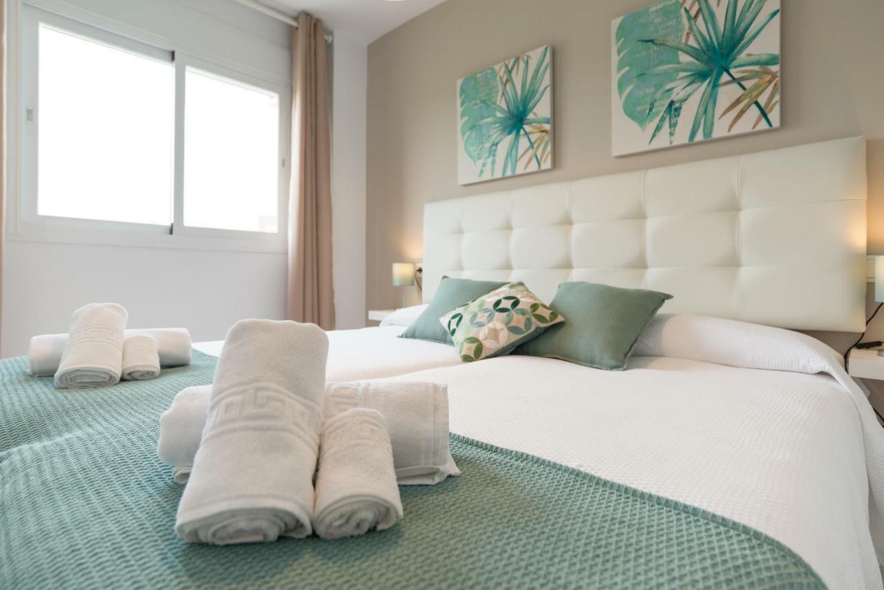 Stunning Spacious City Apartment With Free Parking Málaga Dış mekan fotoğraf