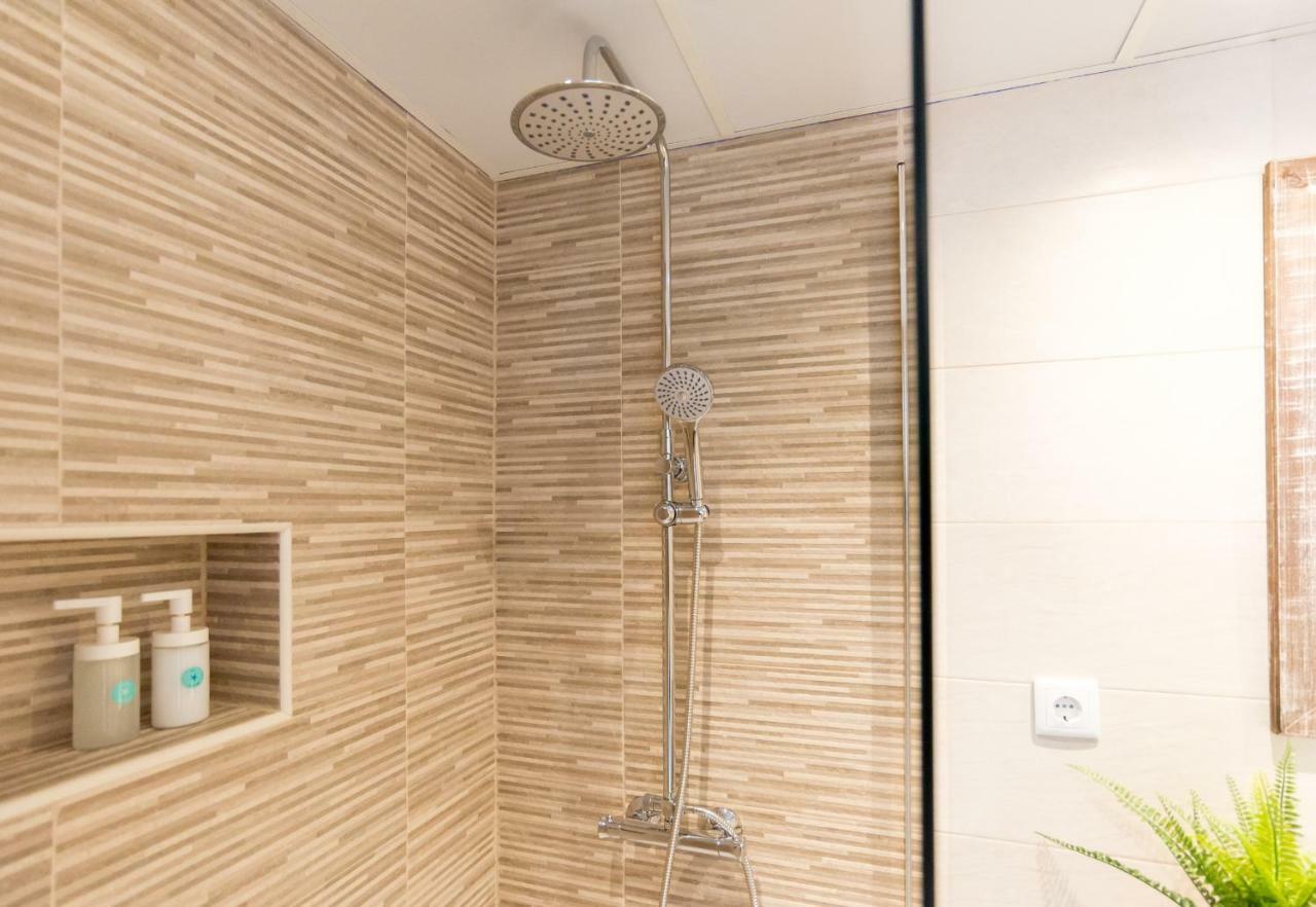 Stunning Spacious City Apartment With Free Parking Málaga Dış mekan fotoğraf