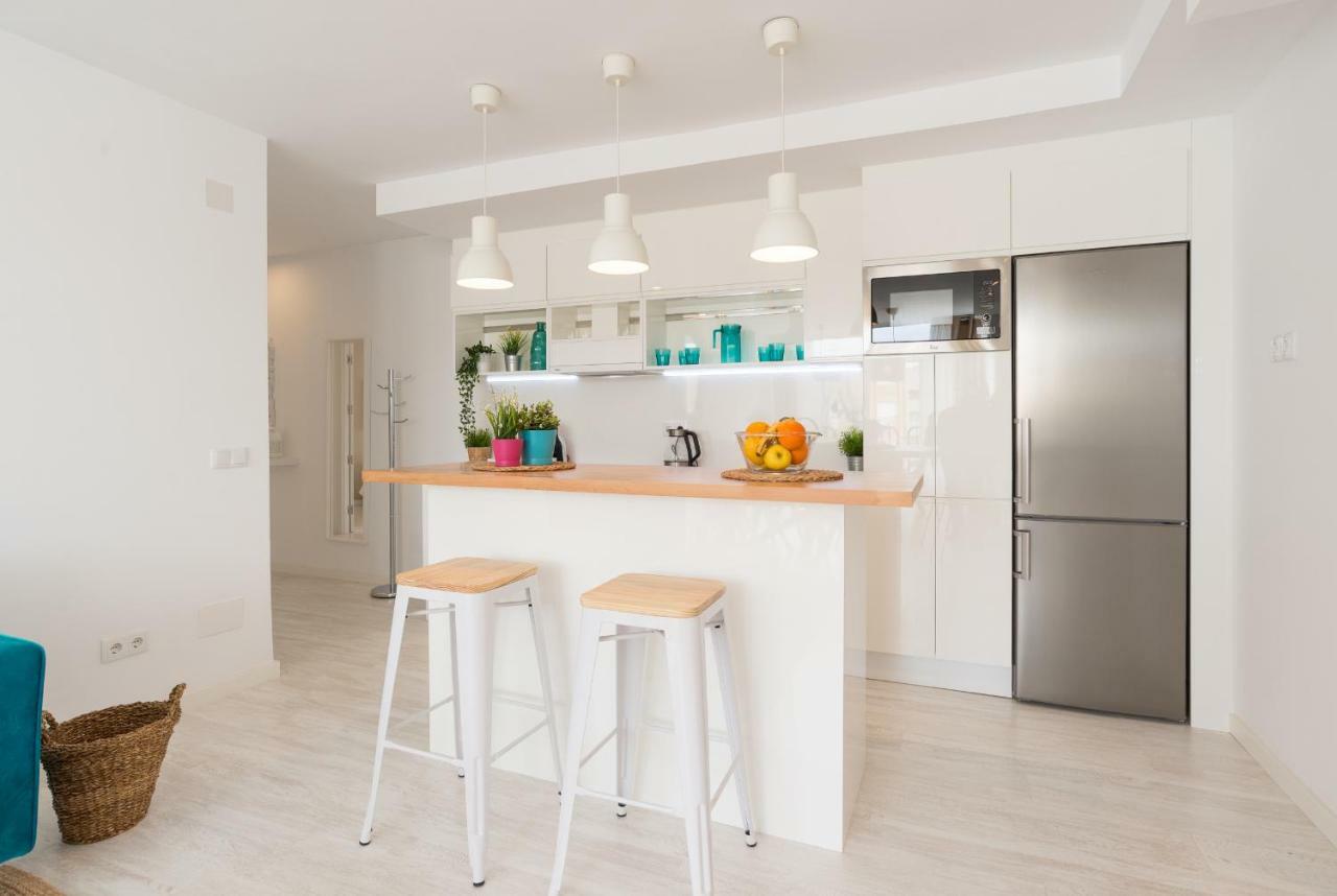 Stunning Spacious City Apartment With Free Parking Málaga Dış mekan fotoğraf