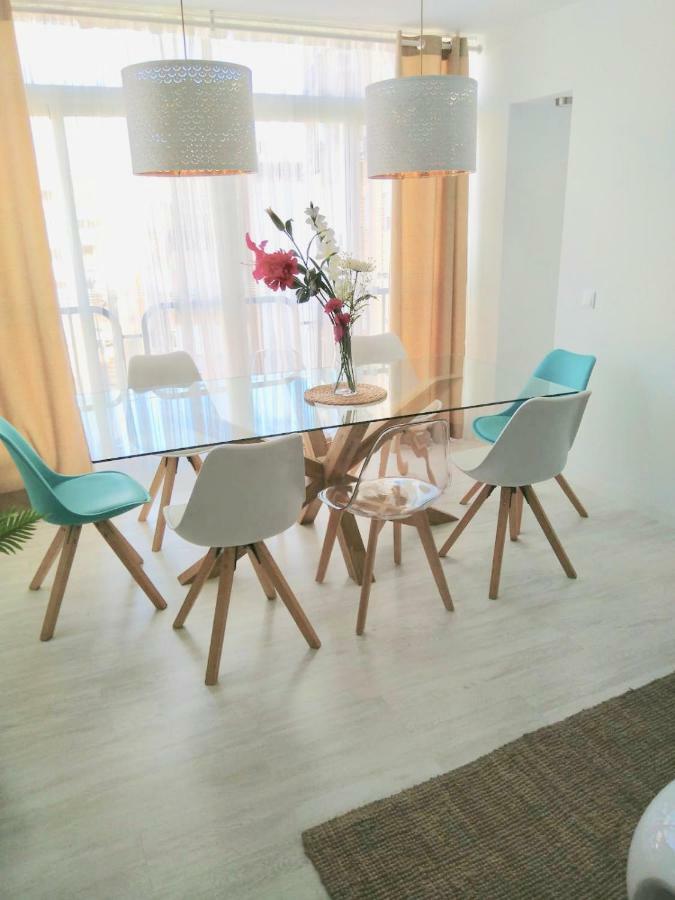 Stunning Spacious City Apartment With Free Parking Málaga Dış mekan fotoğraf